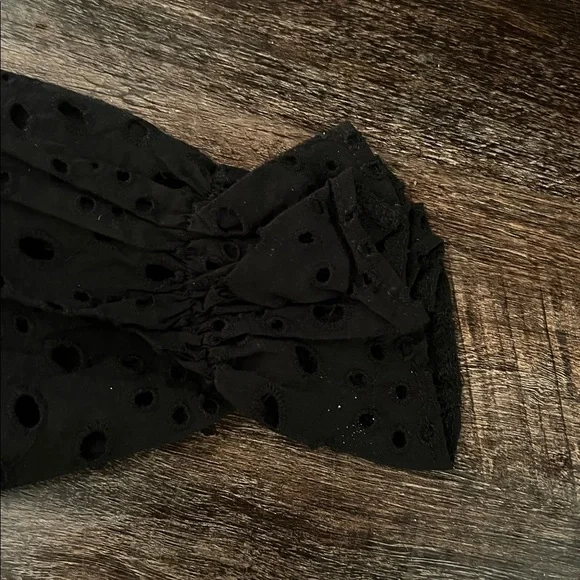 NWOT Black Eyelet Blouse - Picture 4 of 5
